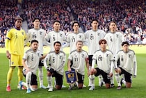 森保ジャパンの新アウェーユニ「本当かっこいい」など好評。スコットランド戦でお披露目「大然、似合うな」「ドイツみたいでイイね」