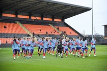 イングランド戦２日前、日本代表に朗報！19歳MFがついに練習へ合流