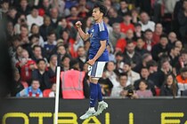 「大惨事だ！ 日本に切り裂かれた」イングランド代表から圧巻の先制点を決めた森保Ｊに英ＢＢＣも衝撃！「冷静にフィニッシュを決めた」