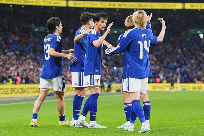 森保ジャパンがイングランド相手に先手！ 敵地ウェンブリーでカウンターから三笘弾！ 上田のクロスバー直撃ショットも…１－０リードで後半へ
