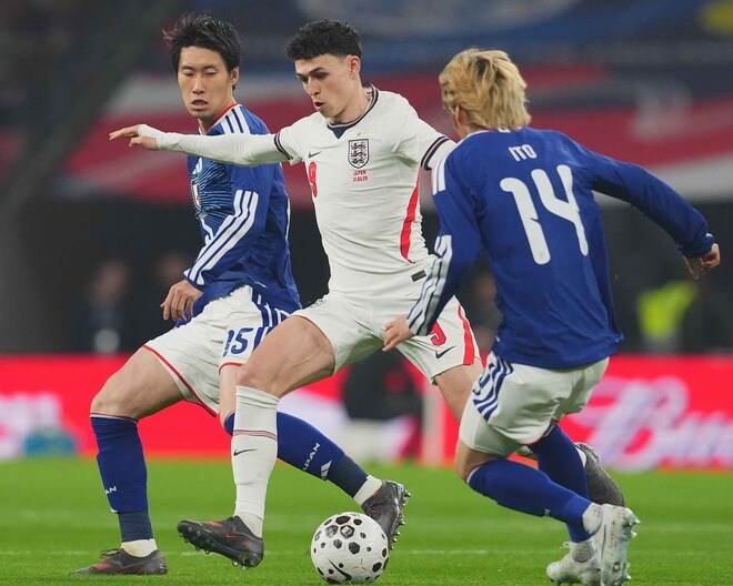 「明らかに足りなかった」。イングランド指揮官はフォーデンとパーマーのプレーをどう見たか。日本の堅陣に手を焼く「違いを生み出すのに苦労した」