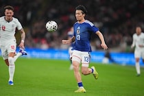 「ラッキーな奴だ」いきなりアーセナルDFをぶち抜いた日本代表アタッカーに浴びせられた一言【現地発】