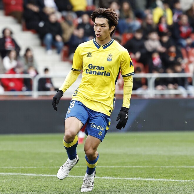 「滑り込みでW杯あるか?」直近5戦で4G1A! 25歳日本人FWの先制弾に脚光「ほんま絶好調」「またやったか!」