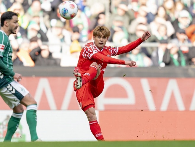 移籍金は最大64億円規模！ ドイツでフル出場継続の日本人MF、プレミア＆独強豪が争奪戦と現地報道！「即戦力として中盤で安定をもたらす」