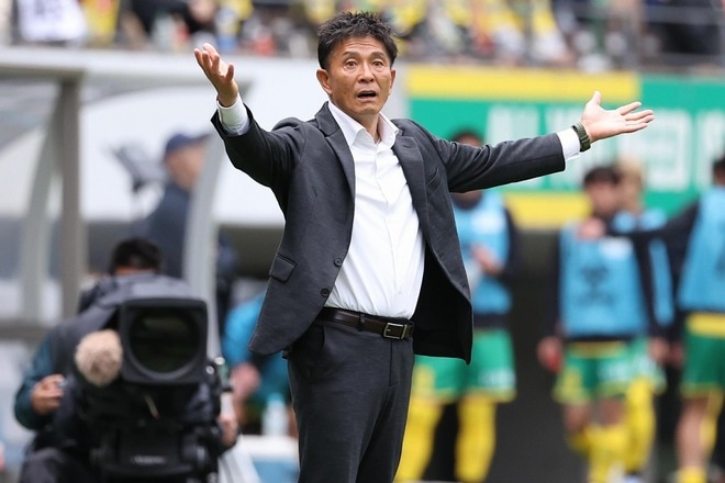 「僕の指導力がない」終盤の失点で敗戦…東京V指揮官が反省の弁。「情けなかった」「こんなサッカーをしていたらJ１で戦えない」