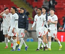 中堅以下にしか勝てないイングランド代表。日本戦でも“小粒感”は否めず　「チームの限界」「ケインなしでは何もできない」との声も…【現地発】