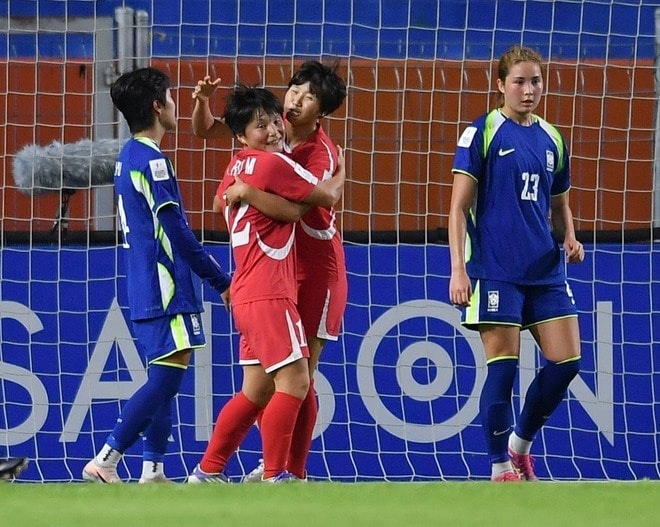 「韓国サッカー史に残る屈辱」北朝鮮に０－５大敗。「雨のようなシュートを浴びた」南北対決に韓メディアはガックリ。４強でリベンジの可能性も【U-20女子アジア杯】