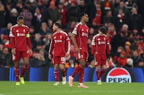 「完全に崩壊している」パリSGに“惨敗”のリバプール、英雄ジェラードが守備陣を批判「４人で囲んでいたのに…」【CL準々決勝】