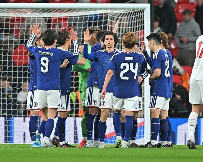 「アジア最強の日本がベスト８進出だと！」「韓国は32強で敗退」日本代表がブラジルを再撃破！海外のW杯予想に韓メディアが愕然「衝撃の予測だ」