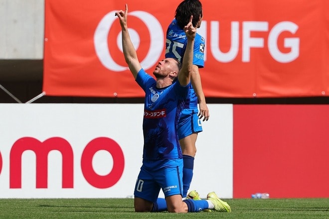 「まんまと騙された」「やばすぎる」背負って反転→ズドン！ 水戸の新加入FWが魅せた“衝撃ターン弾”が話題「何てシュート叩き込むんだ」