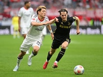 ３試合連続スタメン出場中の堂安律がリーグ戦欠場か。フランクフルト指揮官が示唆「体調不良で…」