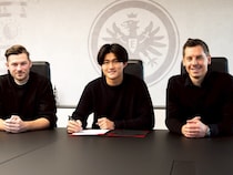 「ゴラッソ」「音もえぐい」ドイツ強豪の18歳日本人が決めた圧巻の一撃にファン注目！ クラブ公式も賛辞「スーパーボレー」「夢のゴールだ」