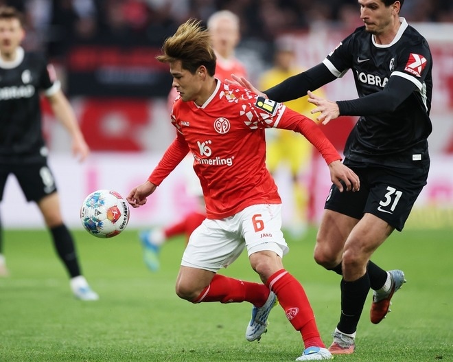 25歳日本代表「最近やばすぎるぞ」。視野の広さも一流! 決定機演出のダイレクトパスに「驚くべき」などの声