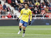 「痛いな」「調子よかったのに心配」好調だった25歳日本人FWの負傷離脱にファン悲鳴「W杯メンバー入りを目ざす中厳しいな」