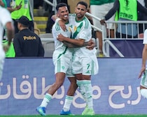 「スパイクに魔法が宿っているのか」GKは一歩も動けず！ 元マンC戦士のアル・アハリをアジア８強に導く圧巻FK弾に脚光「驚異的だ」【ACLE】