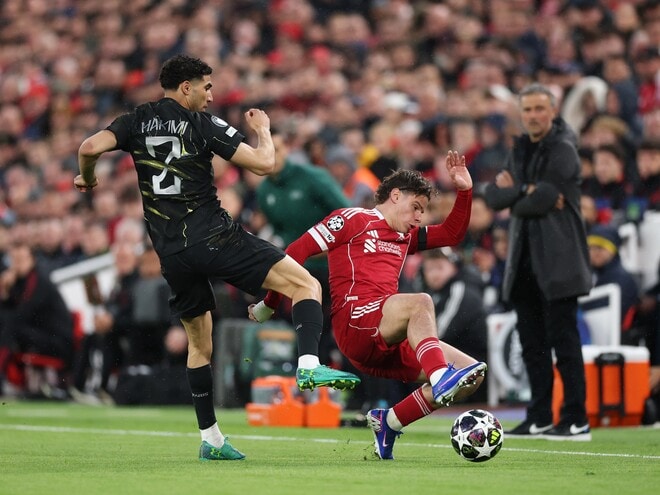 激しい攻防を見せた前半はスコアレス。リバプールは好機をモノにできず、パリSGが２戦合計２点リードで後半へ。互いに負傷者が出るアクシデントも【CL準々決勝・第２レグ】