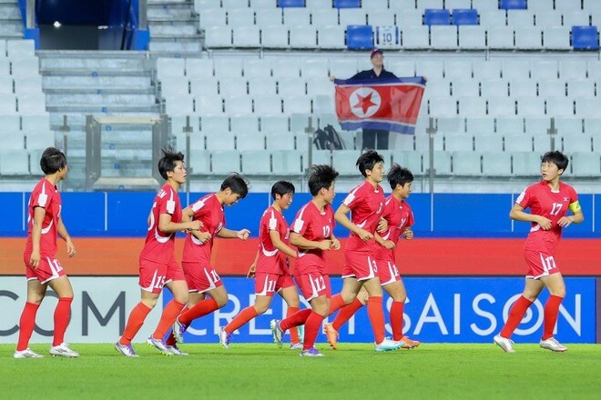 「永遠に勝てない」U-20北朝鮮女子、やはり強い！ ３失点完敗の韓国はリベンジならず「負けるのは当然」「ベスト４なら上出来」などファン悲嘆【U-20女子アジア杯】