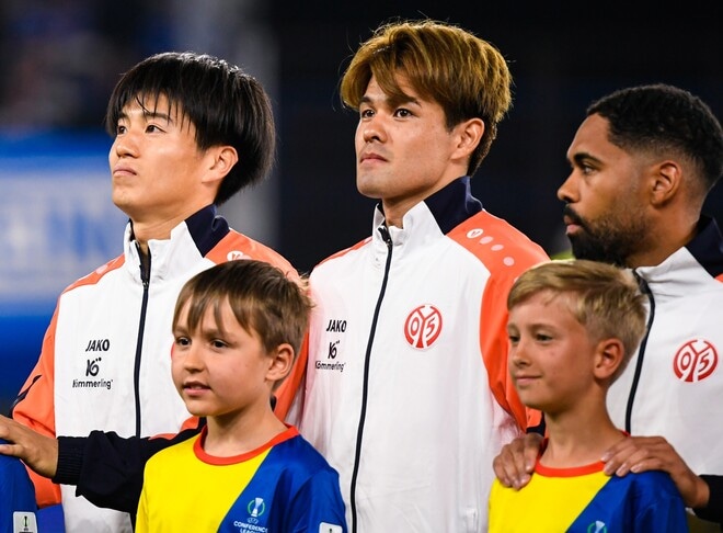 佐野海舟＆川﨑颯太が先発のマインツ、２－０→衝撃の０－４惨敗で欧州８強敗退。SDらが率直発言「全く歯が立たなかった。当然の結果だ。重要なのは…」