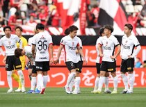 ６連敗の浦和。首位・鹿島との差。今こそ一枚岩となり、“最後まで崩れない強さとタフさ”を取り戻したい