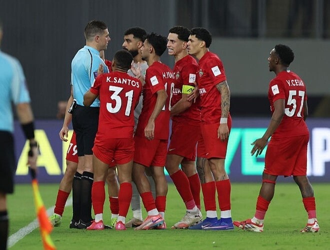 「ひどい判定だ」終盤に大荒れ！UAE王者が町田に敗戦、母国メディアは審判に憤慨！「主審が勝ち上がりを阻止した」　決勝ではサウジクラブが勝利と皮肉「連覇おめでとう」【ACLE】