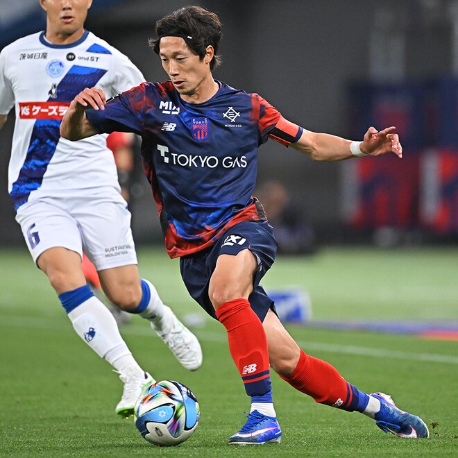 圧巻のミドル弾！ 運動量、闘争心、球際の強さ、サッカーで勝つための要素を全て見せつけた右サイドバック【FC東京】
