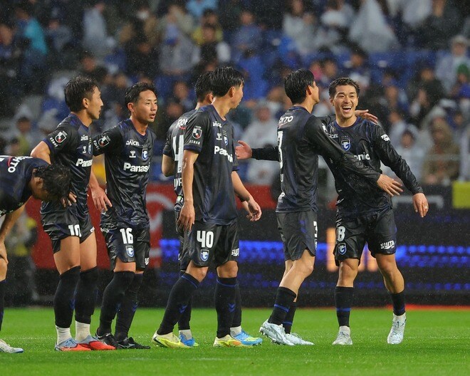 「世界で一番、プレーしているんじゃないか」ACL２との連戦、タフに戦うガンバ戦士に指揮官も感銘「本当に誇りに思います」
