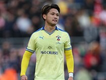 左SBで“緊急出場”の松木玖生が先制弾アシストも、サウサンプトンは終盤に２失点。マンCに１－２逆転負けでベスト４敗退【FA杯】