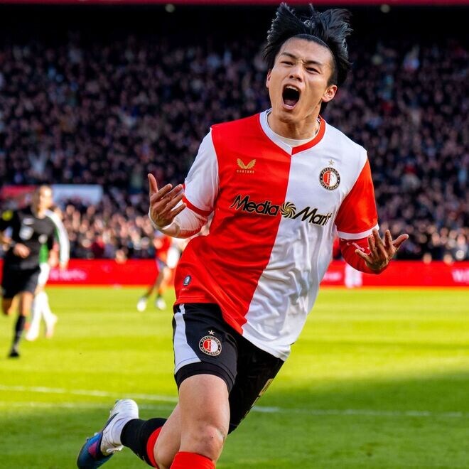 「すべてにおいて駆け引きですね」得点力だけではない…日本代表エースが磨きをかける“守備の妙技”。「今日は意識的に、前に行かなかった」【現地発】