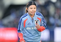 「凄いっ！」「なんて素晴らしいゴールだ」デビュー戦で開始７分に衝撃弾！ なでしこMFが突き刺した圧巻ミドルが話題「弾丸のような一撃」