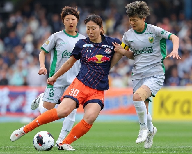 開始３分！ 大宮Ｗがベレーザ相手に先制！ 西尾葉音の力感溢れるフィニッシュ【クラシエ杯決勝】