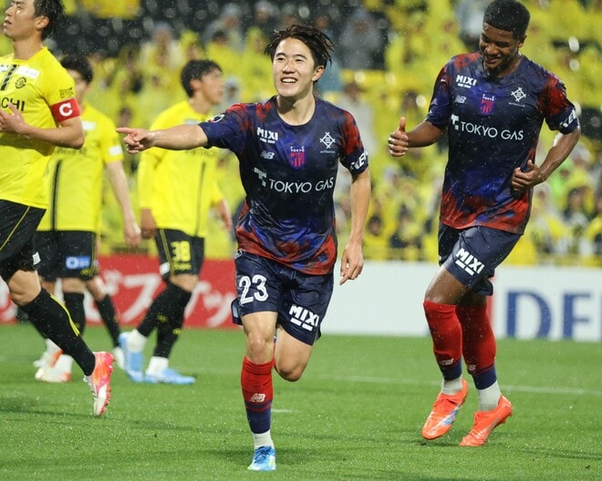 「W杯に絶対連れて行け」FC東京の19歳日本代表が2戦連発! 決勝弾含む2発にSNS熱狂「凄まじすぎる」「絶好調」