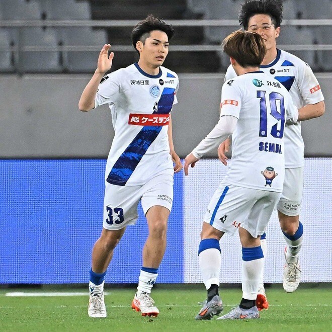 「さすが流経柏の元10番」水戸のキレッキレ18歳高卒ルーキー「三笘かと思った」。代表クラスのDFを翻弄してぶち込んだ衝撃弾が話題「バケモンだわ」