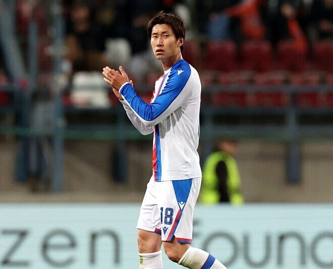 「天才だな」「完璧すぎた」29歳日本代表がUCL準決勝で決めた華麗なハーフボレー弾に驚嘆の声！「こういうの抜群に上手いよなぁ」