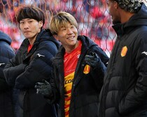 今季初先発の37歳FWが殊勲の２発！ 名古屋指揮官は感服「若手にとって模範になるようなプレーを続けてくれている」