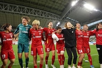 「WEリーグ初の女性監督タイトルホルダー」野々村チェアがＩ神戸の４年ぶり優勝を祝福「今後の活躍にも大いに期待」
