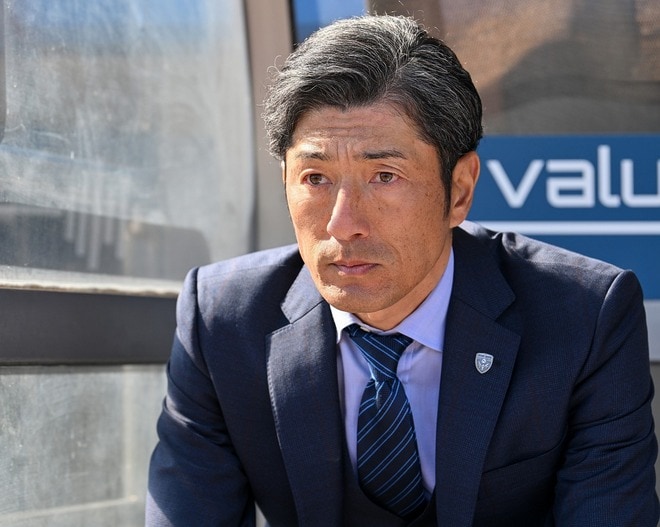 攻守のバランス。針を振って、振って、振って。須藤監督は見極めている「振り幅が小さくなった時が一番、目標値に近い線が引ける」【横浜FC】