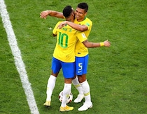 ネイマールはW杯へ行く？ スーパーサブもありか。12歳から共闘する盟友カゼミーロの考えは明確「何も証明する必要はない」