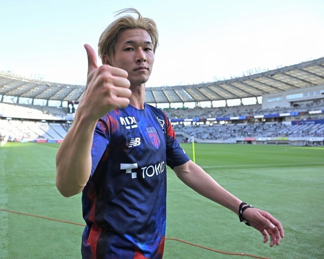 「やっぱりゴールで、東京ダービー、勝つために」。長倉幹樹が期待に応える決勝弾！ 首位鹿島を勝点４差で猛追「相手がどことか関係なく、勝ちに行きたい」