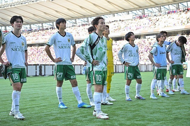 東京ダービーに敗れたヴェルディ。響き渡ったブーイングに森田晃樹、深澤大輝は誓う「次に活かせるように」「エネルギーとパワーに変えて」