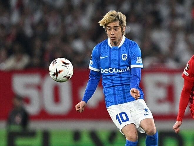「逆足でこのシュート精度は反則レベル」33歳日本代表が無双！正確な左足ゴラッソにファン興奮！「カーブが美しすぎる」「GKノーチャンス」