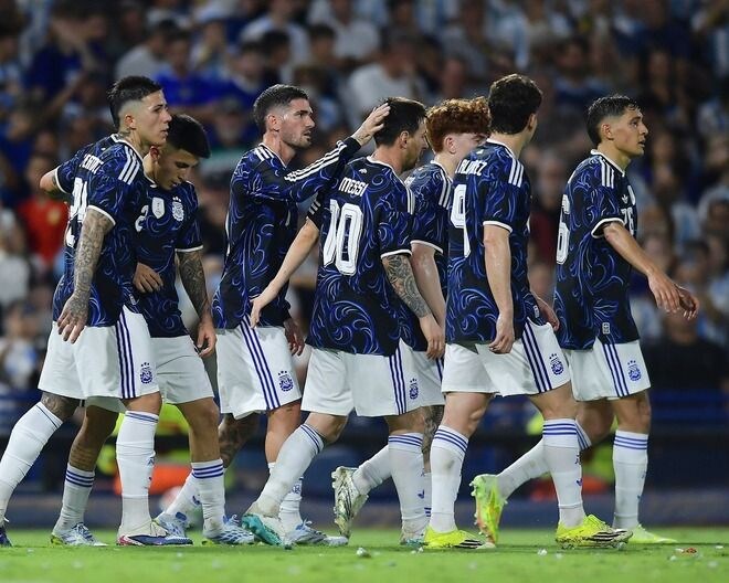 メッシ、アルバレス、オタメンディ...アルゼンチン代表が北中米Ｗ杯メンバー予備登録リストを発表。55人が選出