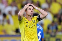 「ひどすぎる」「目を疑った」茫然のロナウドはベンチで動けず…優勝決定まであと数十秒で起きた“信じられない悲劇”に世界騒然！「見ているだけで辛い」