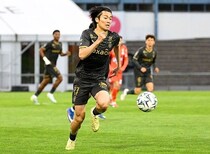 29戦14発！２部では別格だった日本人エース、大揉めした昨夏に続いて移籍を阻止される懸念「要求を満たすオファーが来るまで彼を放出するつもりはない」