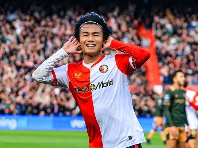 フェイエノールト上田綺世が偉業達成! 今季25ゴールでエールディビジの得点王に輝く! 欧州主要リーグでは日本人2人目