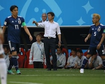 ８年前のハーフタイム、指揮官・西野朗が「許せないと思った」出来事。引き分けでもOK？「勝たなければダメだってことだけは伝えた」