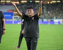 「サッカーが金閣寺や銀閣寺に負けないように」サンガを去る曺貴裁、男泣き。涙のスピーチ「この京都の街は、いつまでも、私の故郷です！」