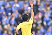 「みんなに文句言われて、良かった時称賛されづらい」元JリーガーDFが“審判”の苦労に理解「こんな大変な仕事なかなかない」