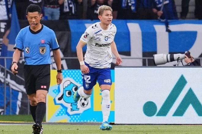 投入からわずか１分！ 今季躍動のG大阪22歳FW、豪快ヘッド弾に国立どよめく