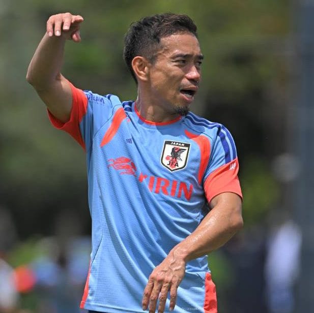 「彼のような選手、日本には誰もいないので」長友佑都が明かす“吉田効果”「お互いしぶといなって」【W杯日本代表】