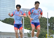 「普通だったら考えられない」日本代表DFがW杯で対戦するオランダのレジェンドに感謝「ユニホームを早くくれって催促も…」